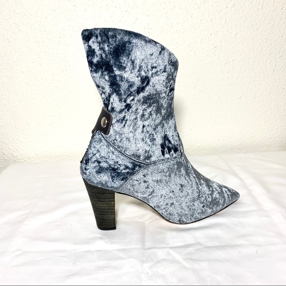 BRAND NEW Free People Moonlight velvet bootie - Picture 2 of 4